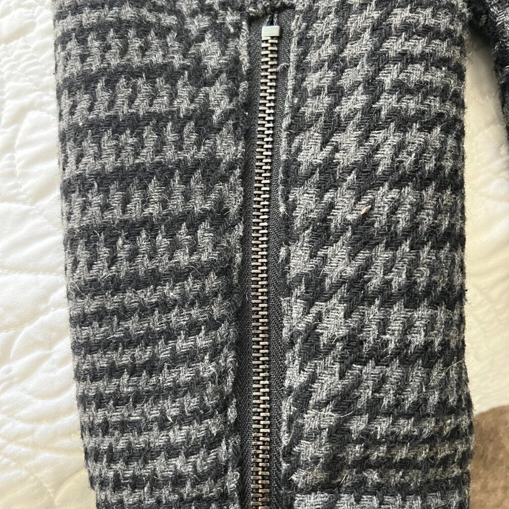 GUESS Jacket - Picture 3 of 6